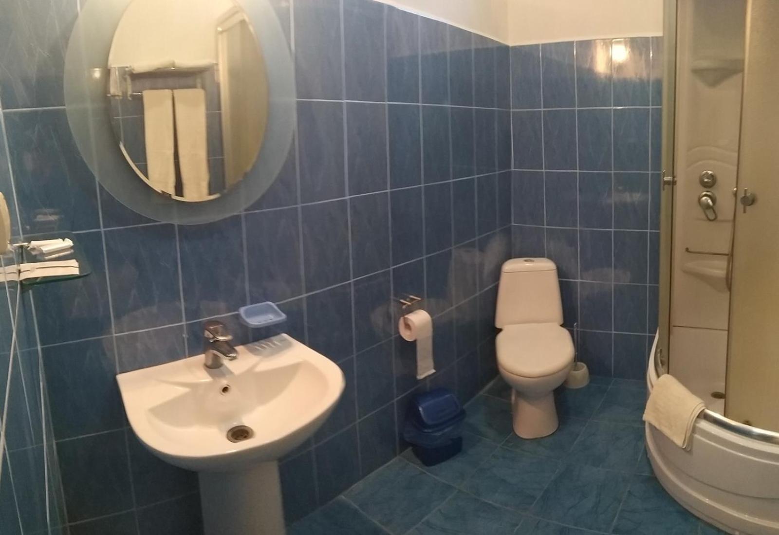 Отель Белый Камень Shevchenkiva Ngoại thất bức ảnh