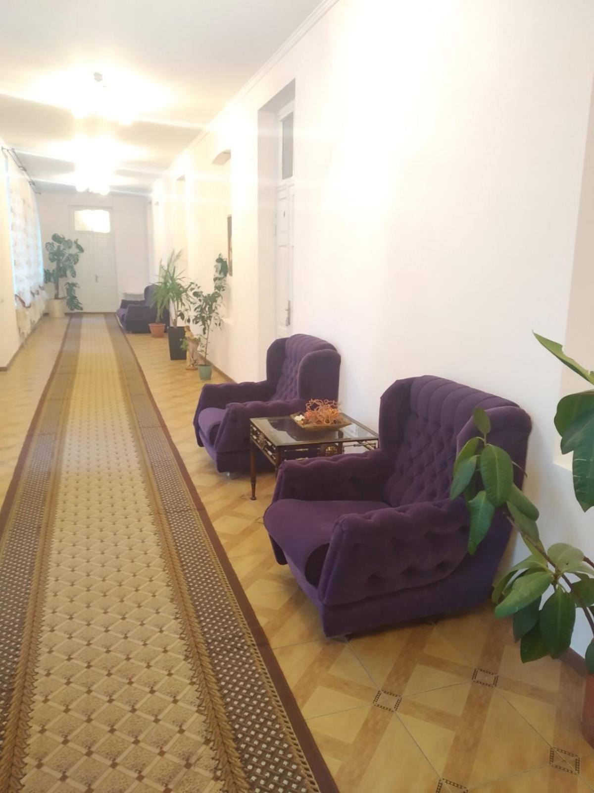 Отель Белый Камень Shevchenkiva Ngoại thất bức ảnh